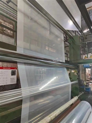 A fábrica introduz máquinas avançadas e pode produzir sacolas plásticas para ...